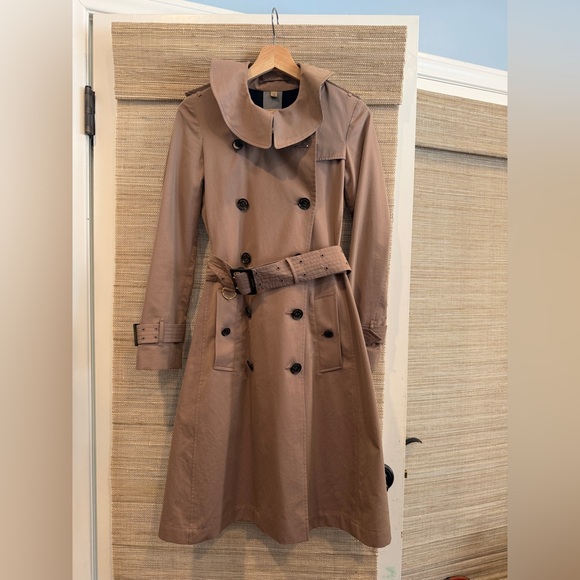 Burberry Tan Trench Coat - Picture 3 of 16